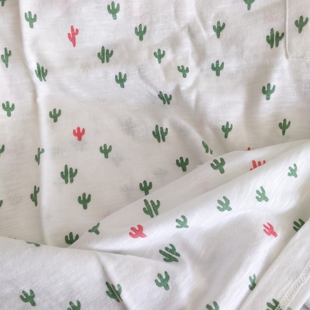 🆕🌿NORDSTROM CACTUS T-SHIRT🌿 - Picture 5 of 6